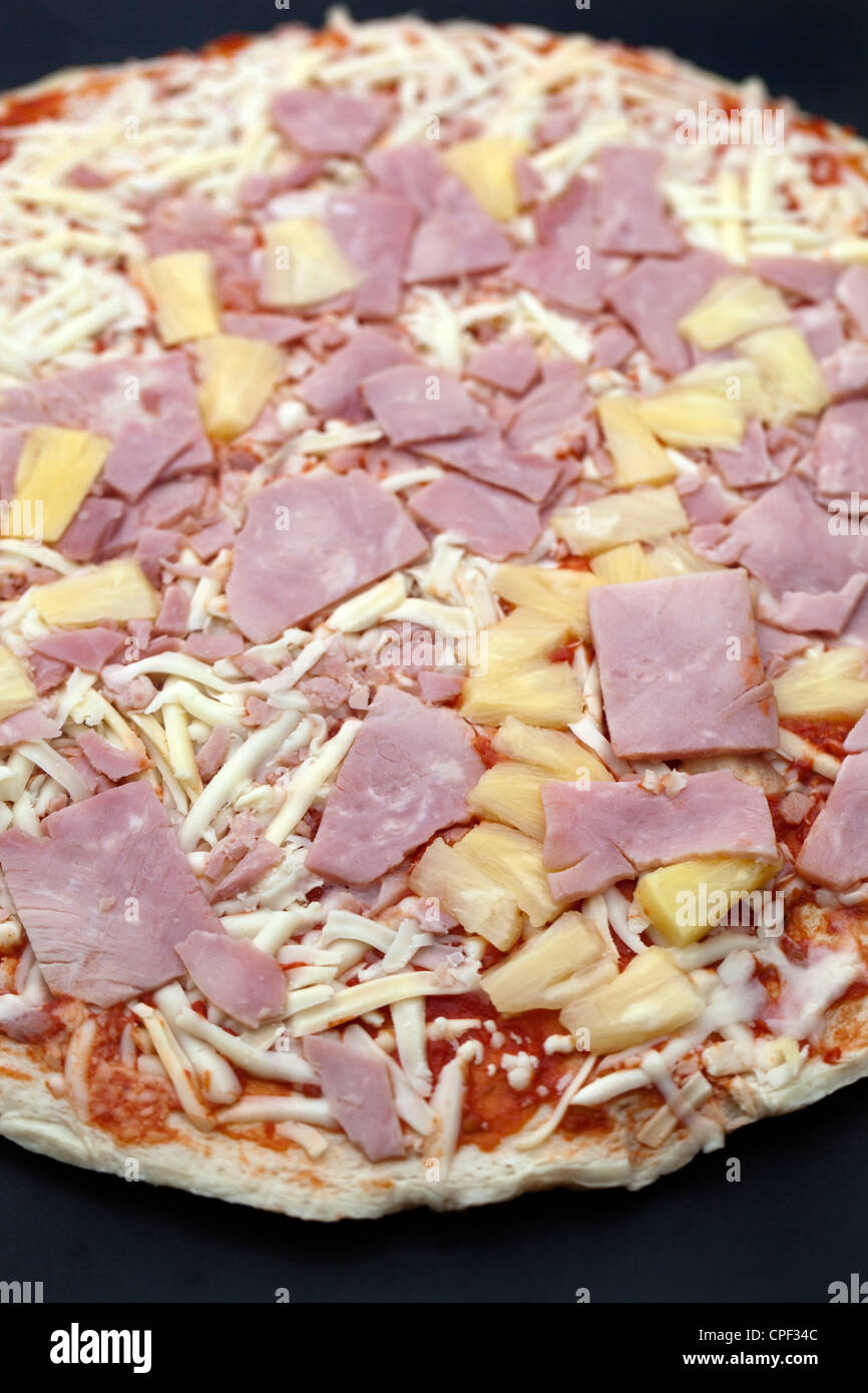 Il prosciutto crudo e ananas Pizza Foto Stock