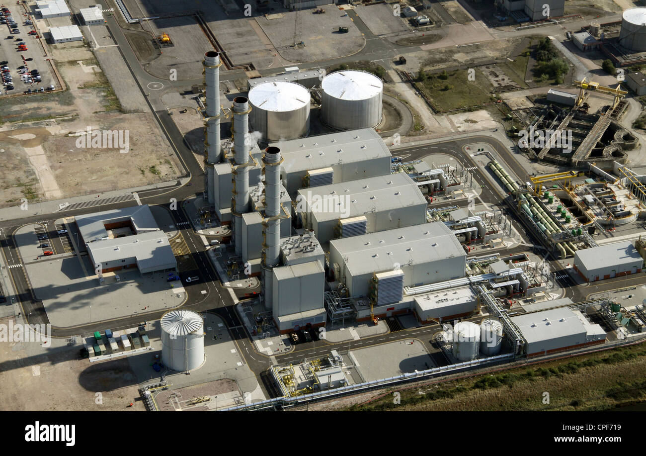 Veduta aerea di una centrale elettrica alimentata a gas a Grain, Kent Foto Stock