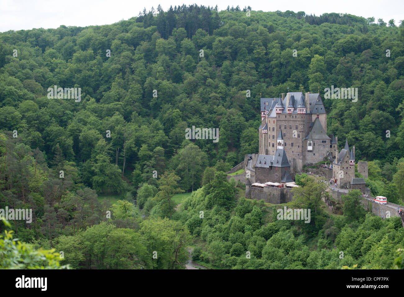 Castello tedesco Burg Eltz Foto Stock