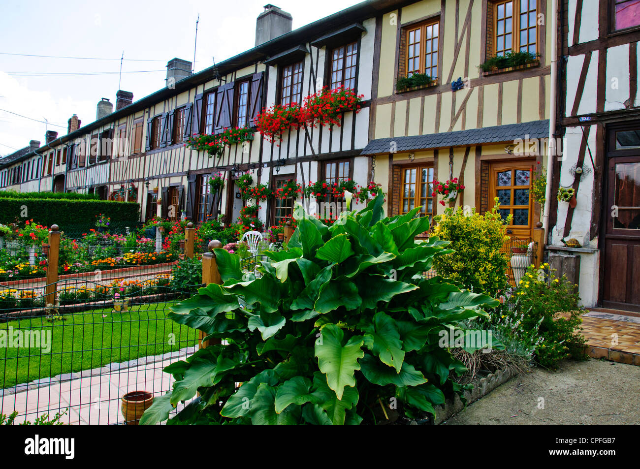 Les Andelys,Senna,Centro Storico,Town Hall, chiesa,'Plus Beaux Village' Normandia,Francia Foto Stock