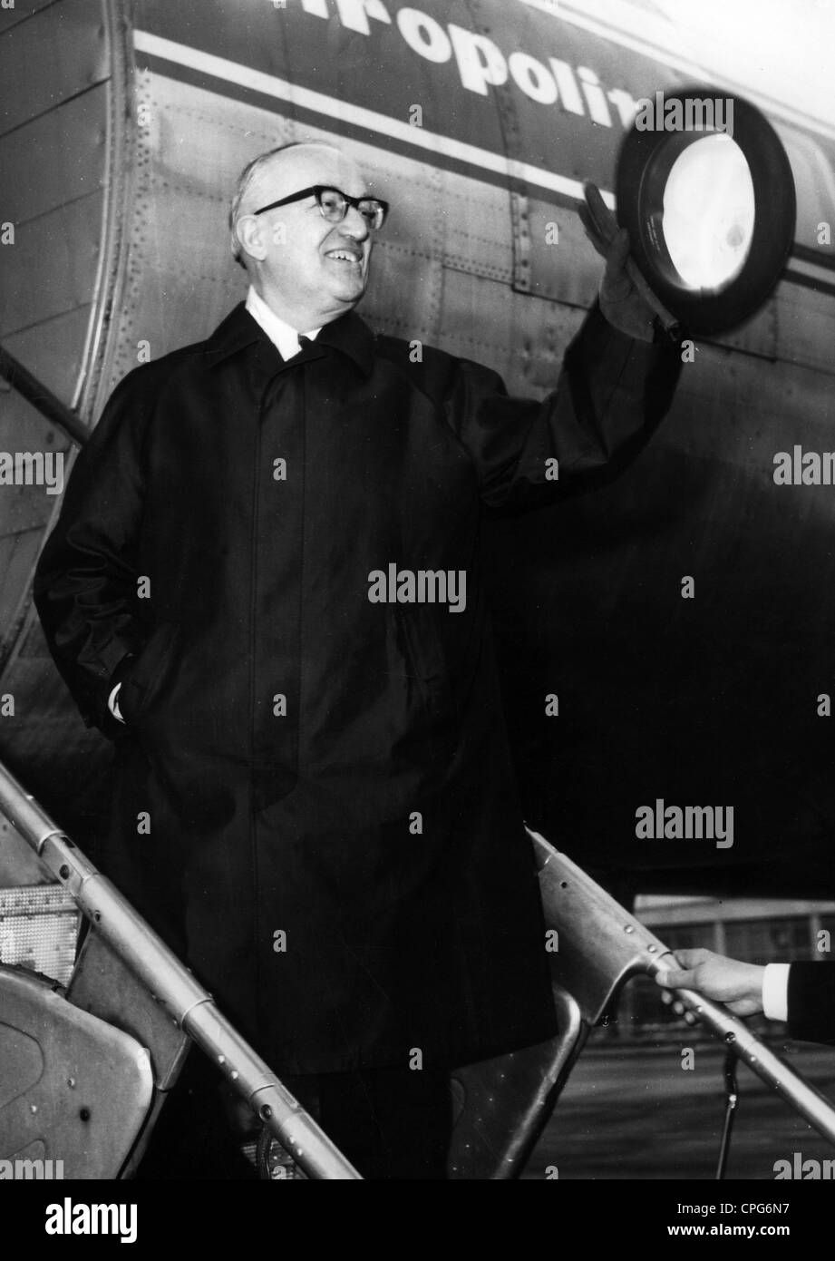 Hallstein, Walter, 17.11.1901 - 29.3.1982, giurista e politico tedesco (CDU), presidente della Commissione europea 1958 - 1967, all'aeroporto, intorno al 1960, Foto Stock