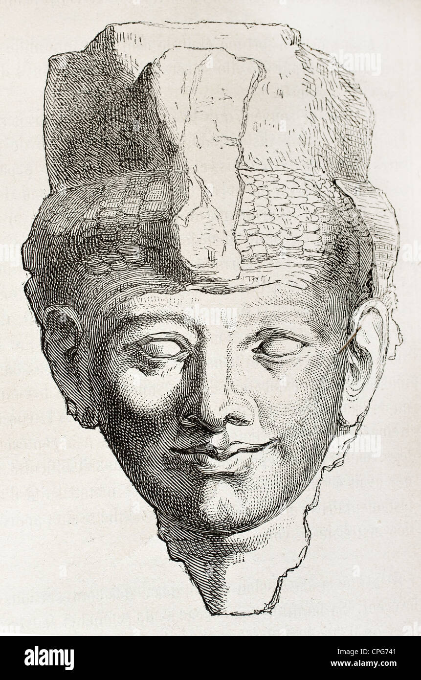 Vecchia immagine della regina Tiye (o Taia) testa statua conservata nel museo di Boulaq, Egitto Foto Stock