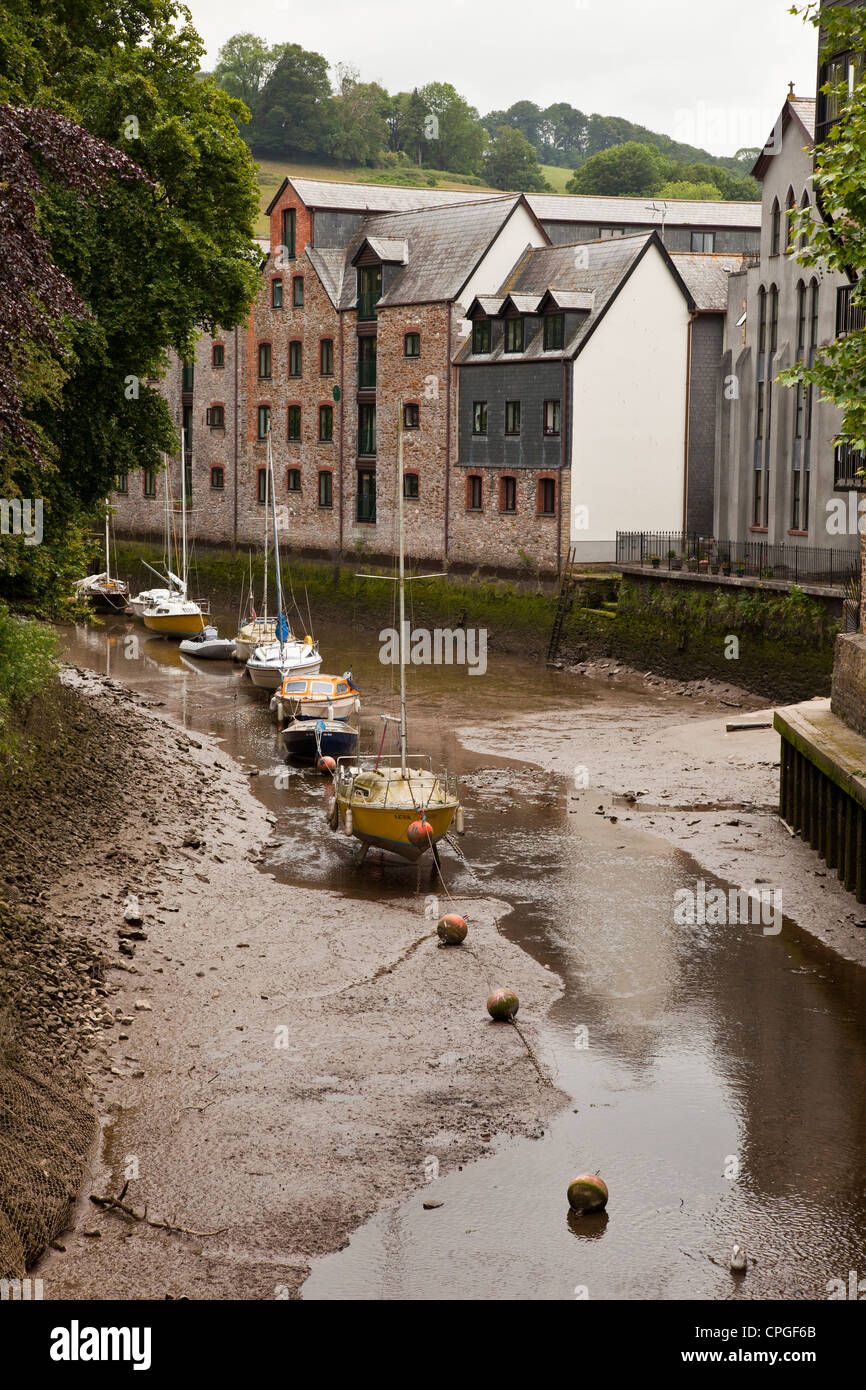 Il River Side appartamenti sul fiume di marea Dart a Totnes, Devon. Foto Stock