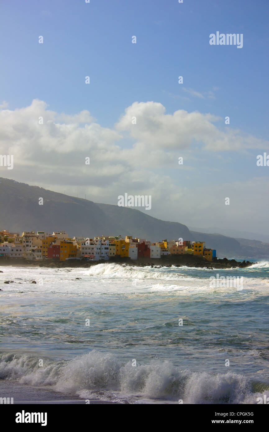 Puerto de la Cruz e Spiaggia Jardin, Tenerife, Spagna Foto Stock