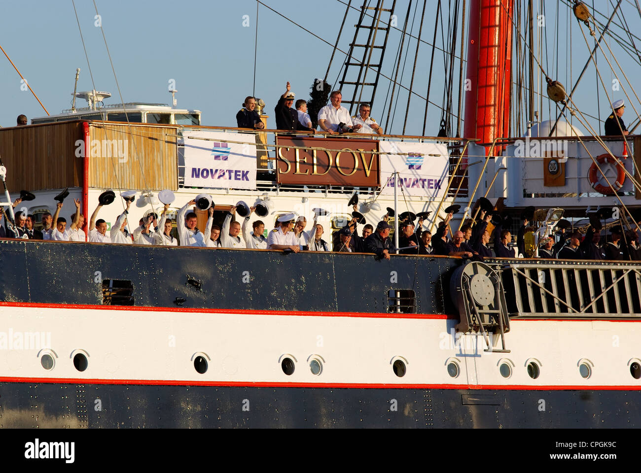 La Russia. San Pietroburgo. Formazione in barca a vela "edov' è andato in giro per il mondo il viaggio. Foto Stock