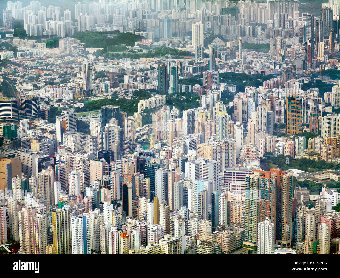Vista aerea che mostra la densità di edifici residenziali in Kowloon, Hong Hong. Settembre 2011. Foto Stock