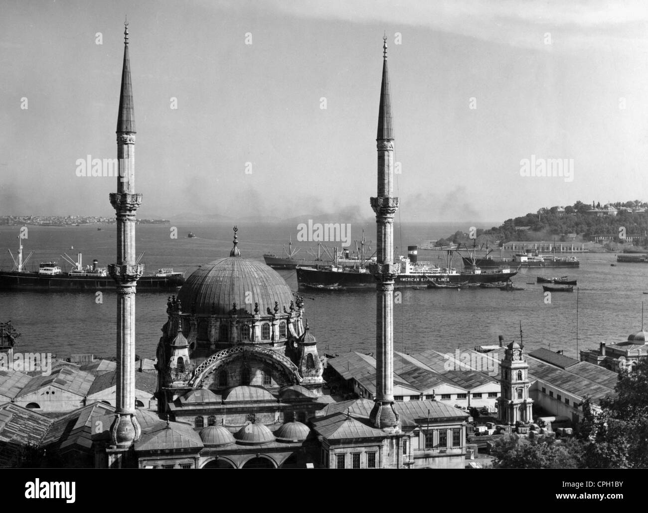 Geografia/viaggio, Turchia, città, Istanbul, edifici, viste sulla città / paesaggi urbani, vista sul Bosforo, Corno d'Oro e il quartiere di Calcedon, anni 60, diritti aggiuntivi-clearences-non disponibile Foto Stock