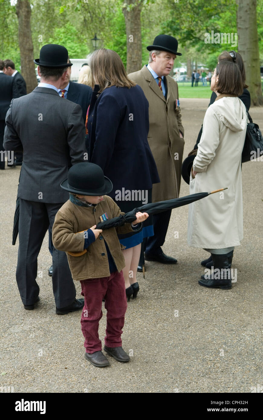 Come padre come figlio. Cavalleria combinato di vecchi compagni e Associazione parade Hyde Park Londra UK. Foto Stock