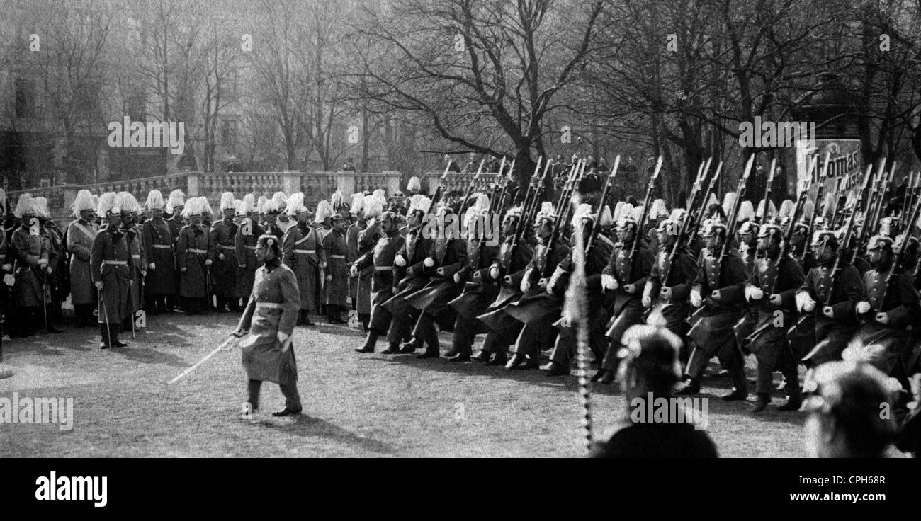 Militare, Germania, Impero tedesco, soldati durante una parata, circa 1900, diritti aggiuntivi-clearences-non disponibile Foto Stock