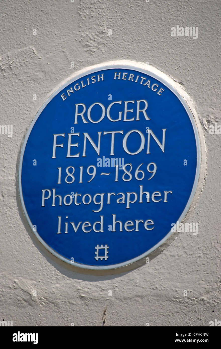 English Heritage targa blu segnando una casa del fotografo Roger Fenton, Primrose Hill, Londra, Inghilterra Foto Stock