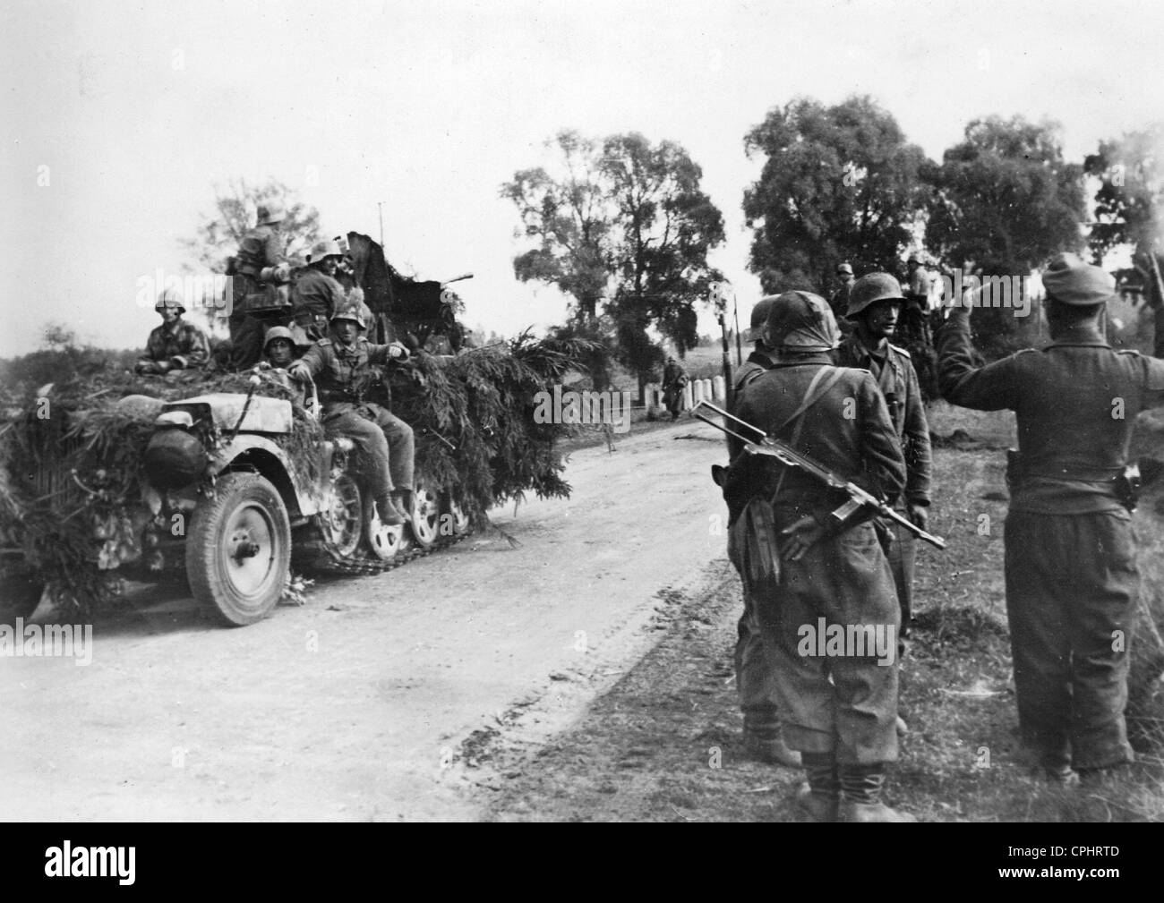 Flak tedesca sul Fronte Orientale in Lettonia sovietica, 1944 Foto Stock