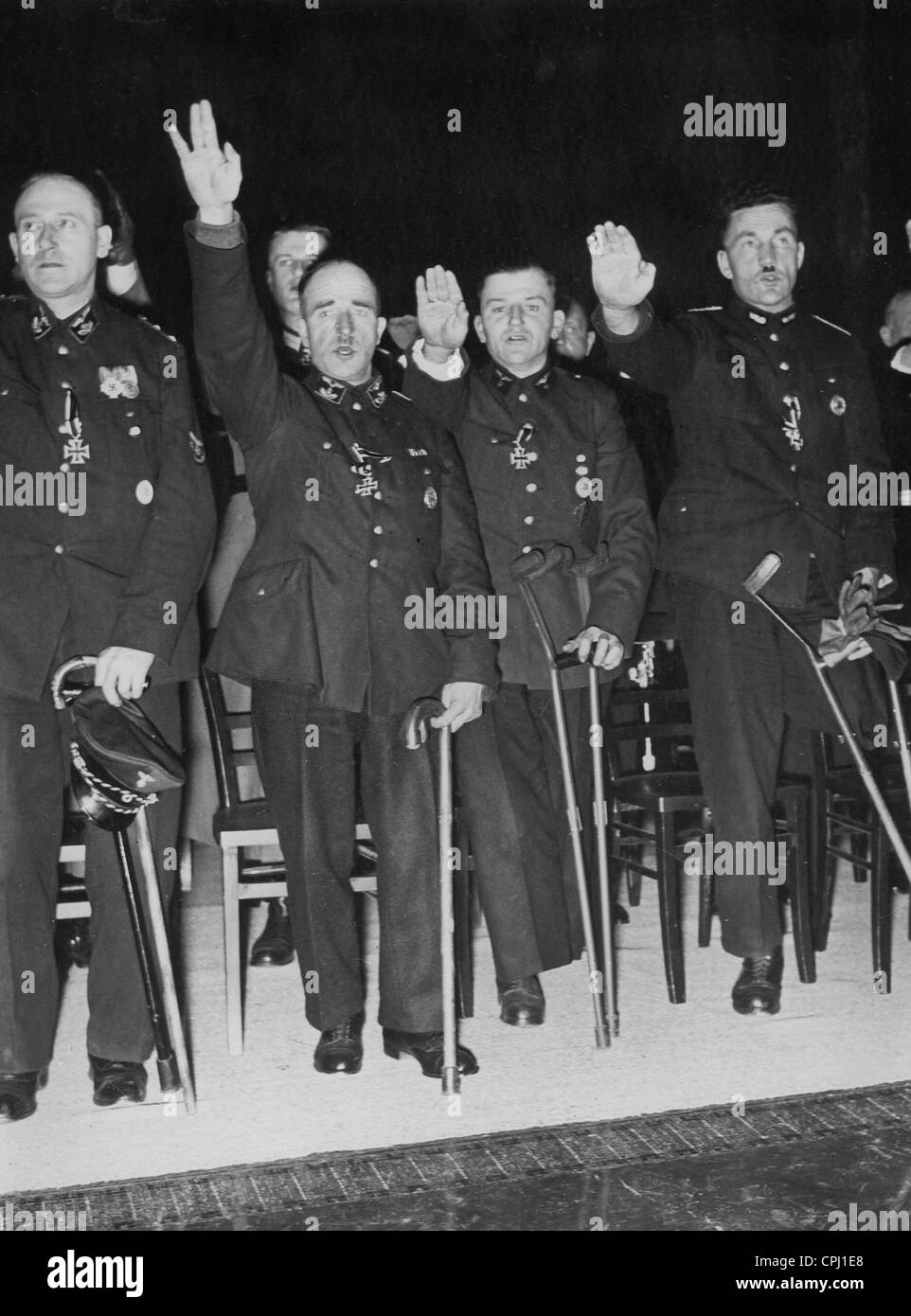 Reich Ministro dei trasporti Giulio Dorpmuller premi uomini ferroviaria, 1943 Foto Stock