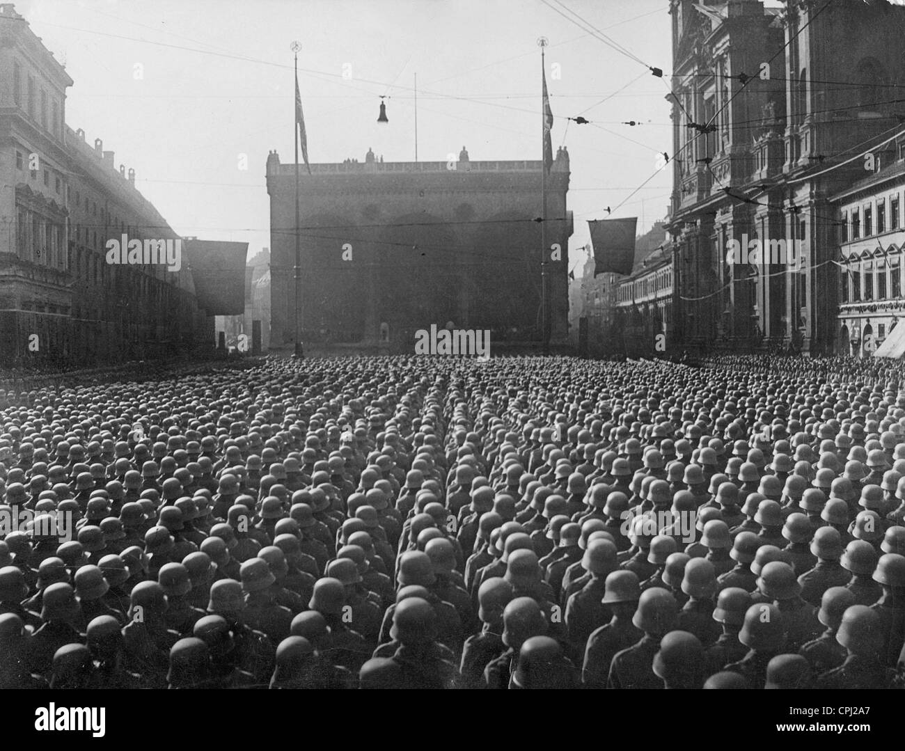 Prestazione di giuramento delle nuove reclute dell'esercito tedesco sull'Odeonsplatz a Monaco di Baviera. Foto Stock