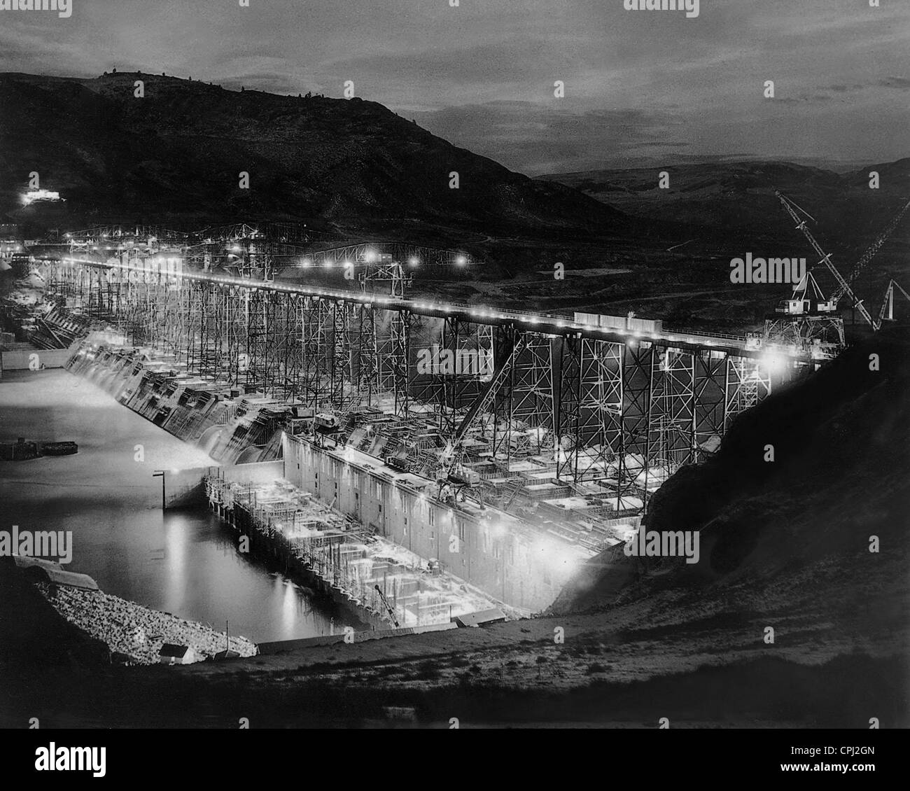 Vista notturna della Grand Coulee Dam, 1939 Foto Stock