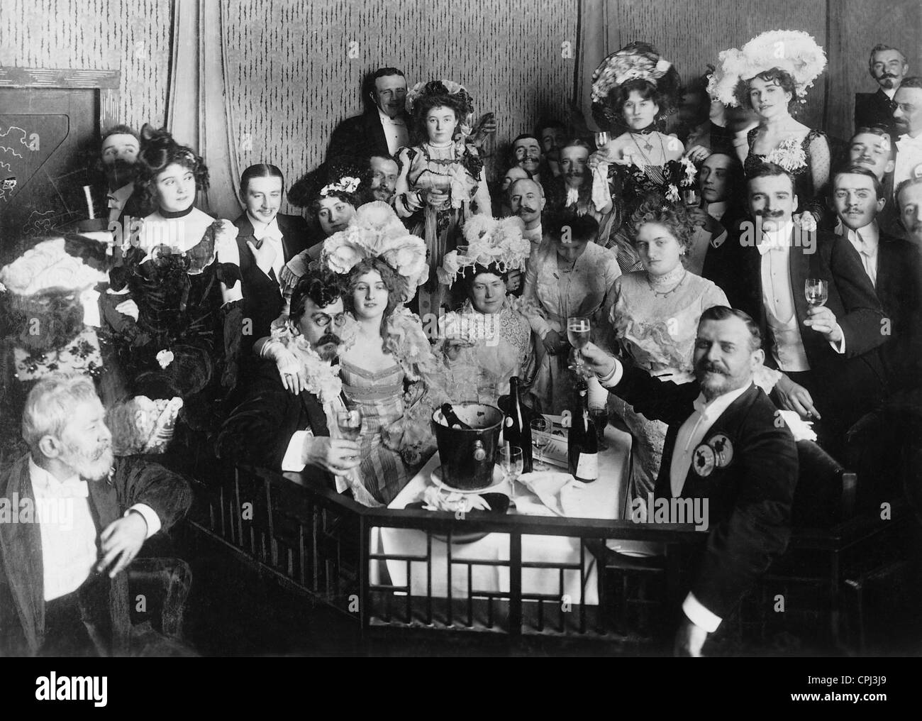 Ernst Baron von Wolzogen ad una festa di carnevale, 1902 Foto Stock