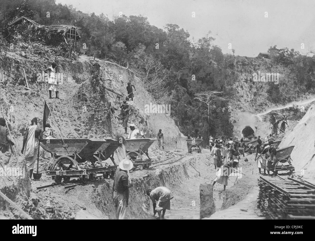 La costruzione della ferrovia in tedesco in Africa orientale, 1907 Foto Stock
