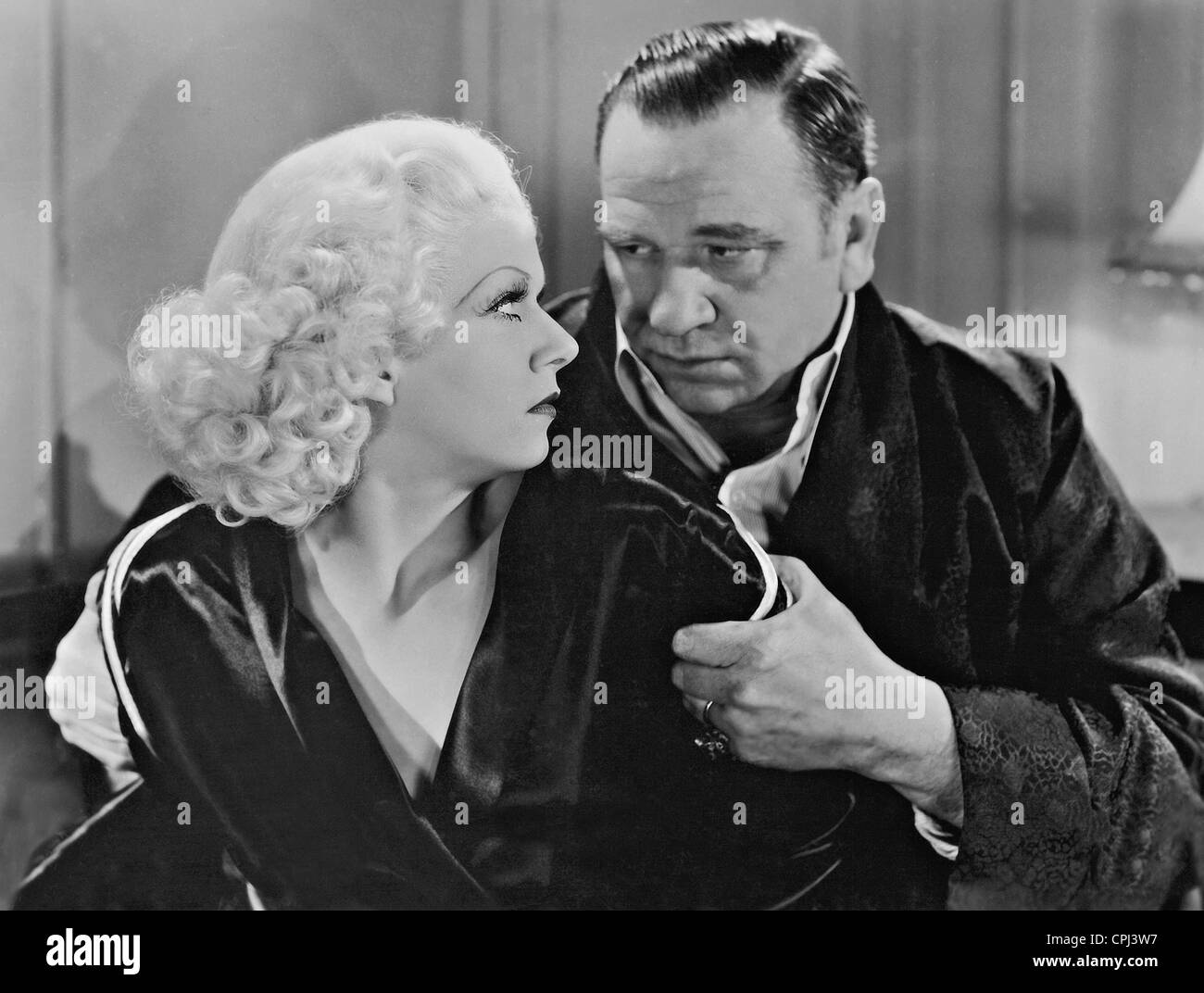 Jean Harlow e Wallace Beery in 'China Seas", 1935 Foto Stock