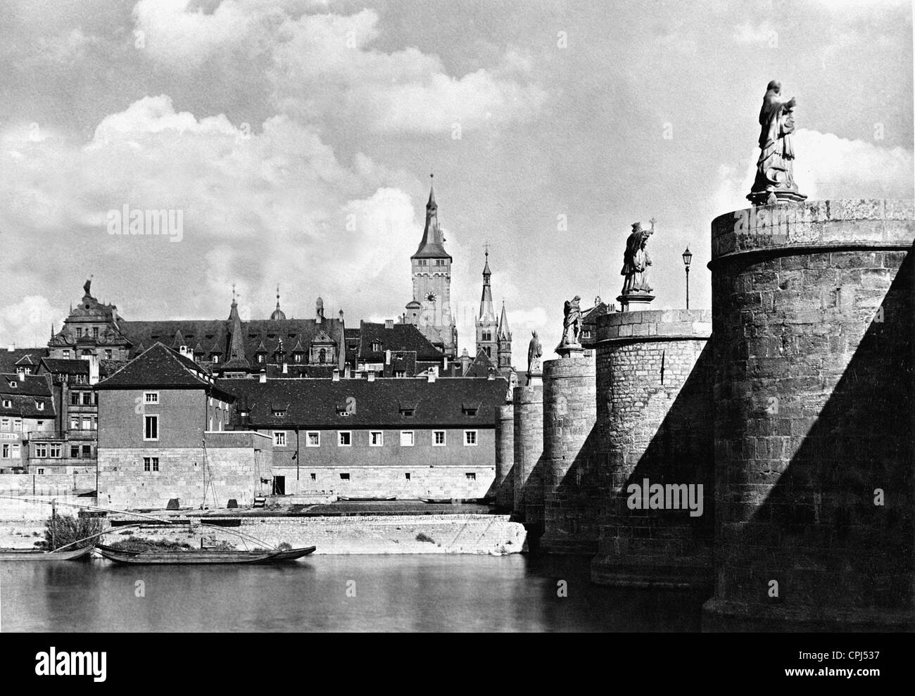 La Alte Mainbruecke a Würzburg, 1928 Foto Stock