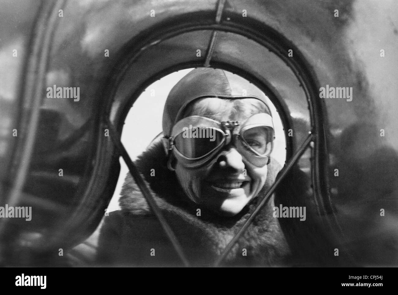 Hanna Reitsch nel cockpit del suo aliante, 1936 Foto Stock