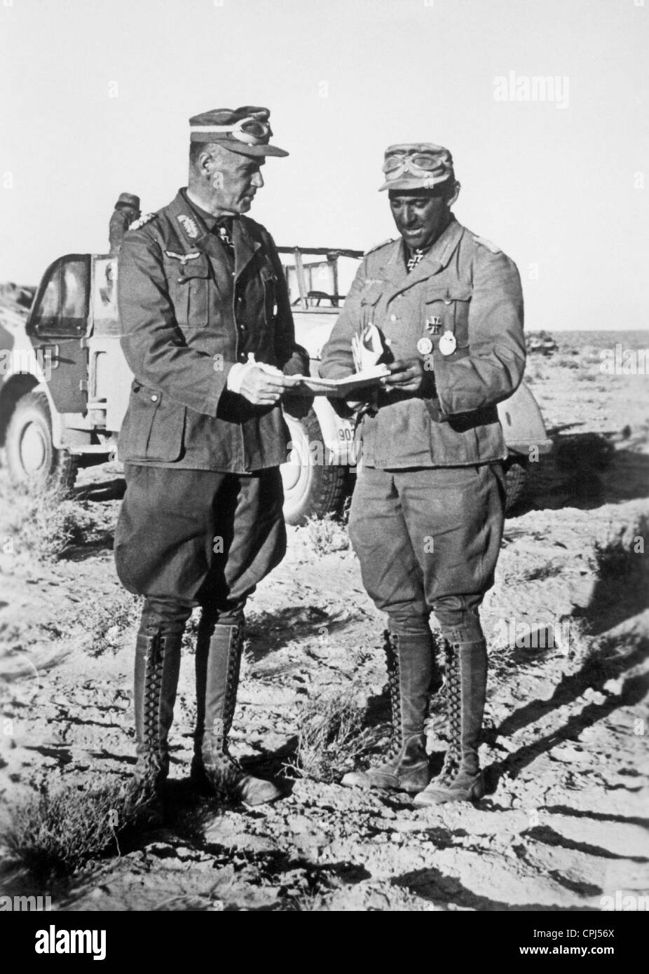 Ludwig Cruewell e tenente colonnello Baierlein, 1942 Foto Stock