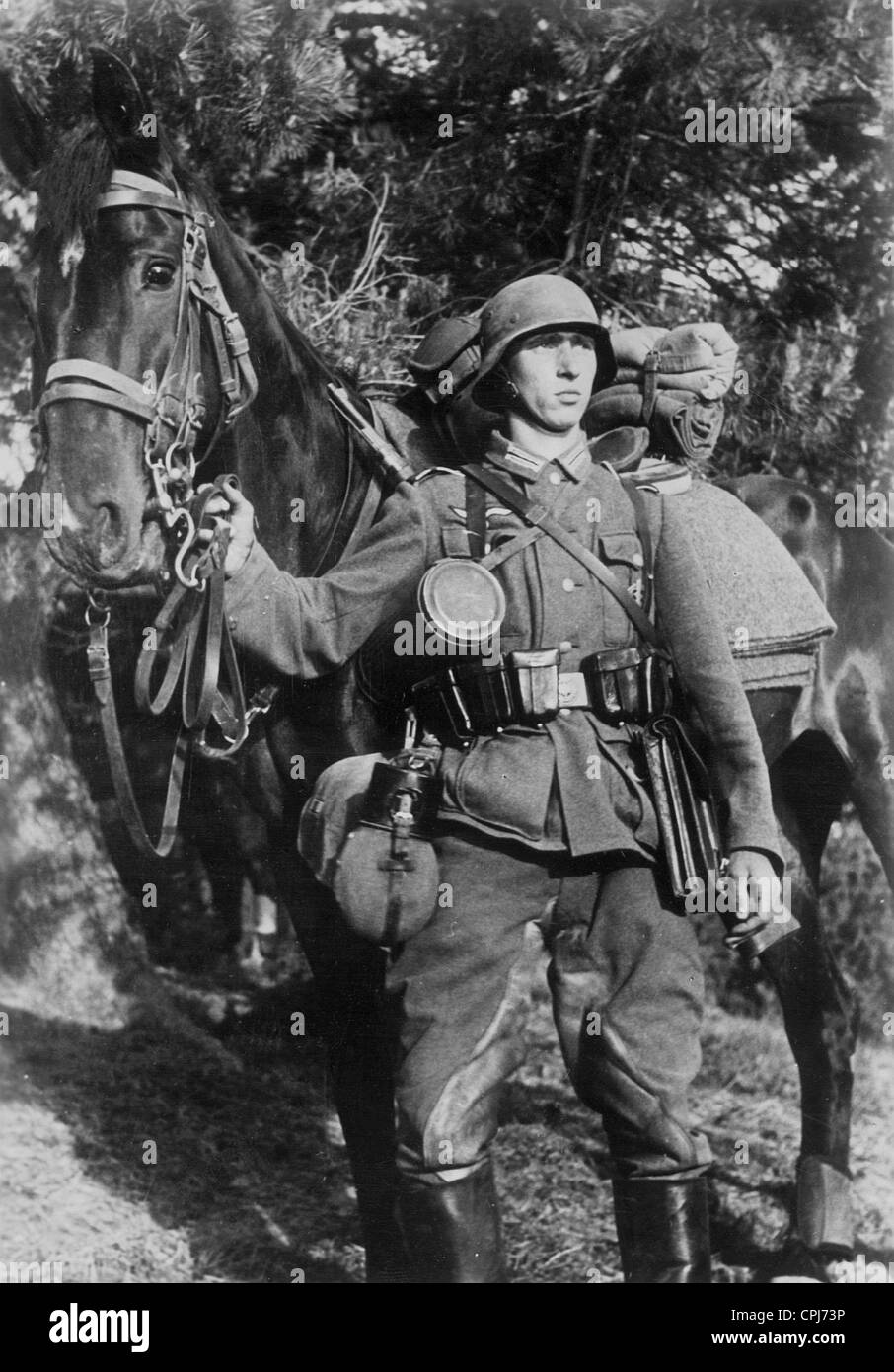 Soldato tedesco di una pattuglia di cavalleria, 1941 Foto Stock