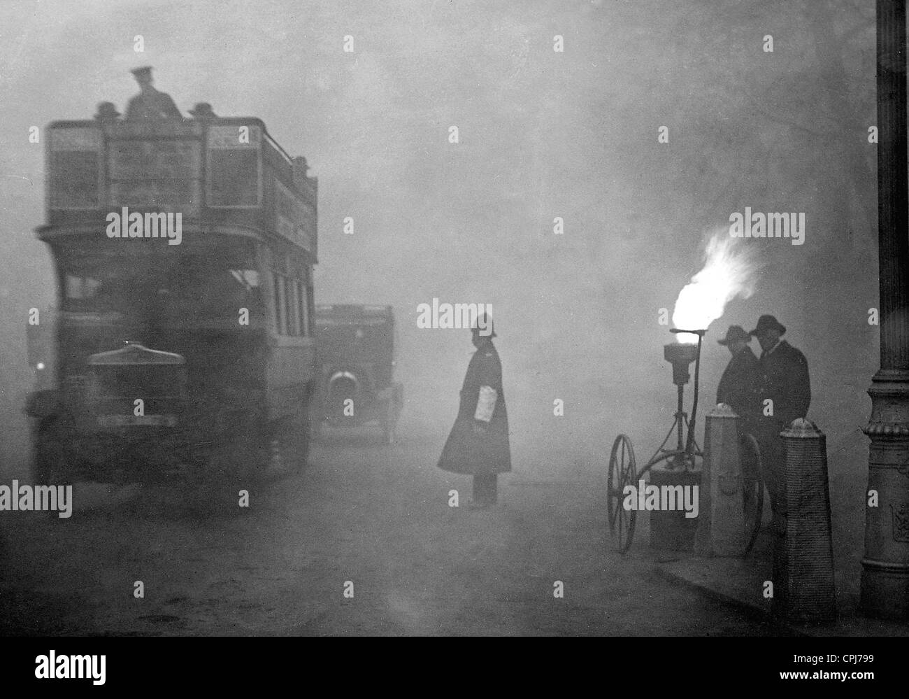 Londra nella nebbia, 1927 Foto Stock