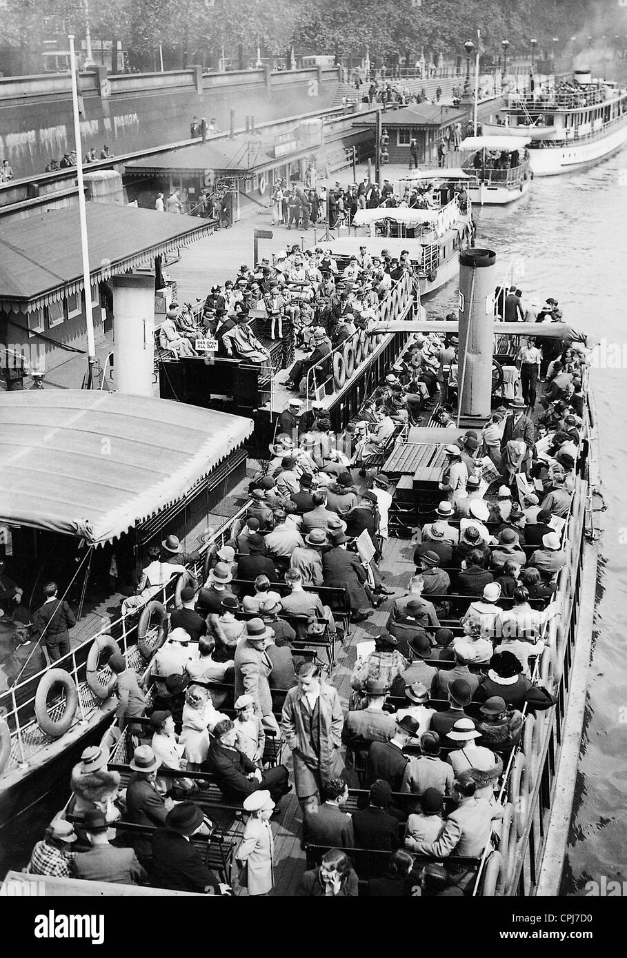 Imbarcazione da diporto sul Tamigi, 1936 Foto Stock