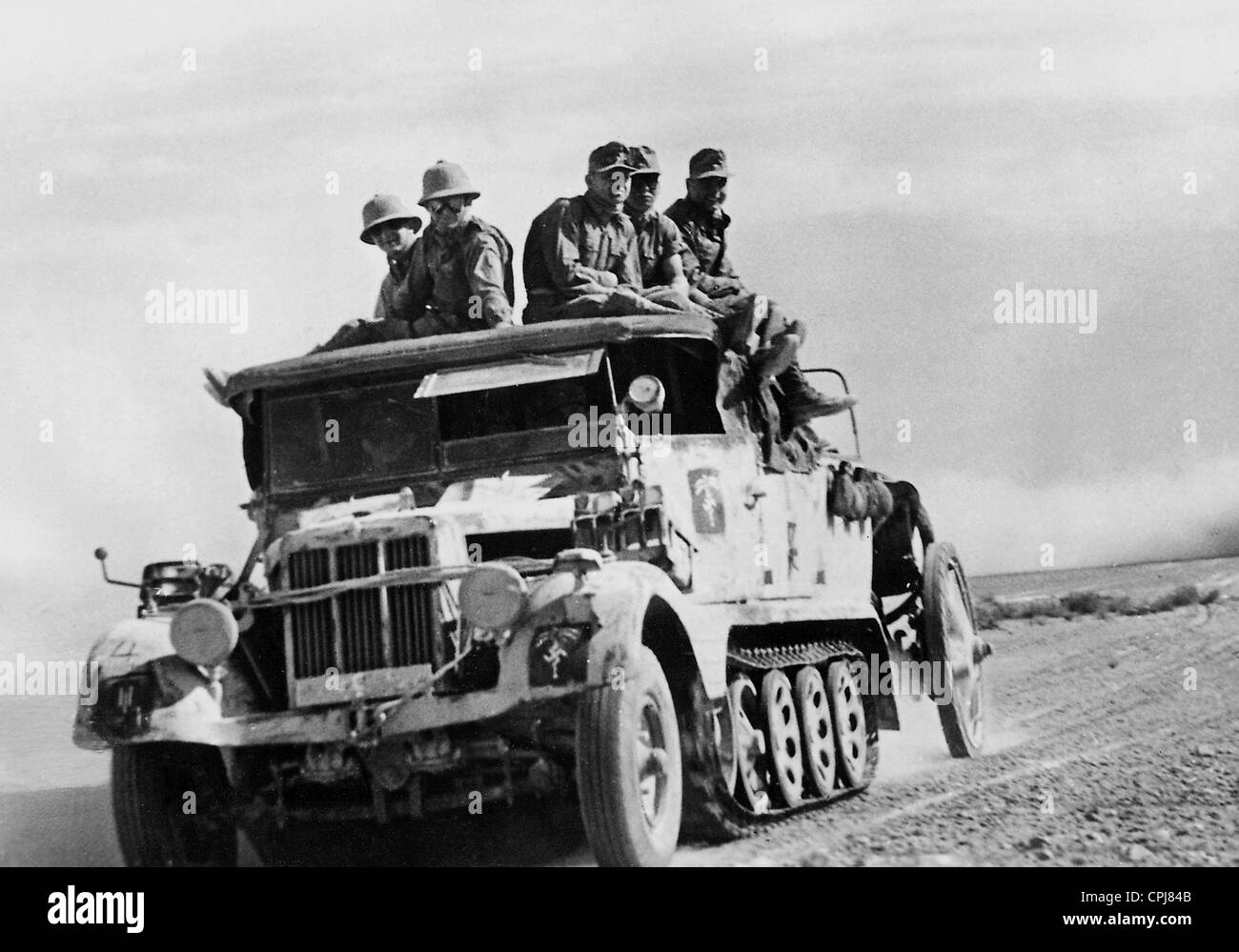 Trattore tedesco nel deserto, 1941 Foto Stock