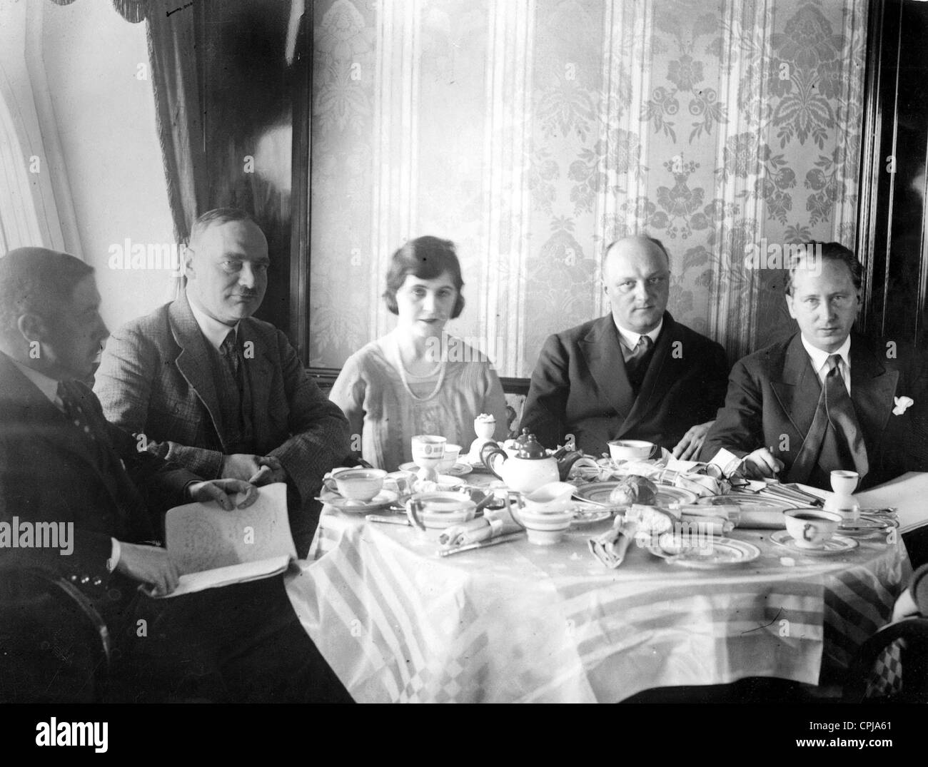 Gli ospiti a bordo del "Graf Zeppelin', 1928 Foto Stock