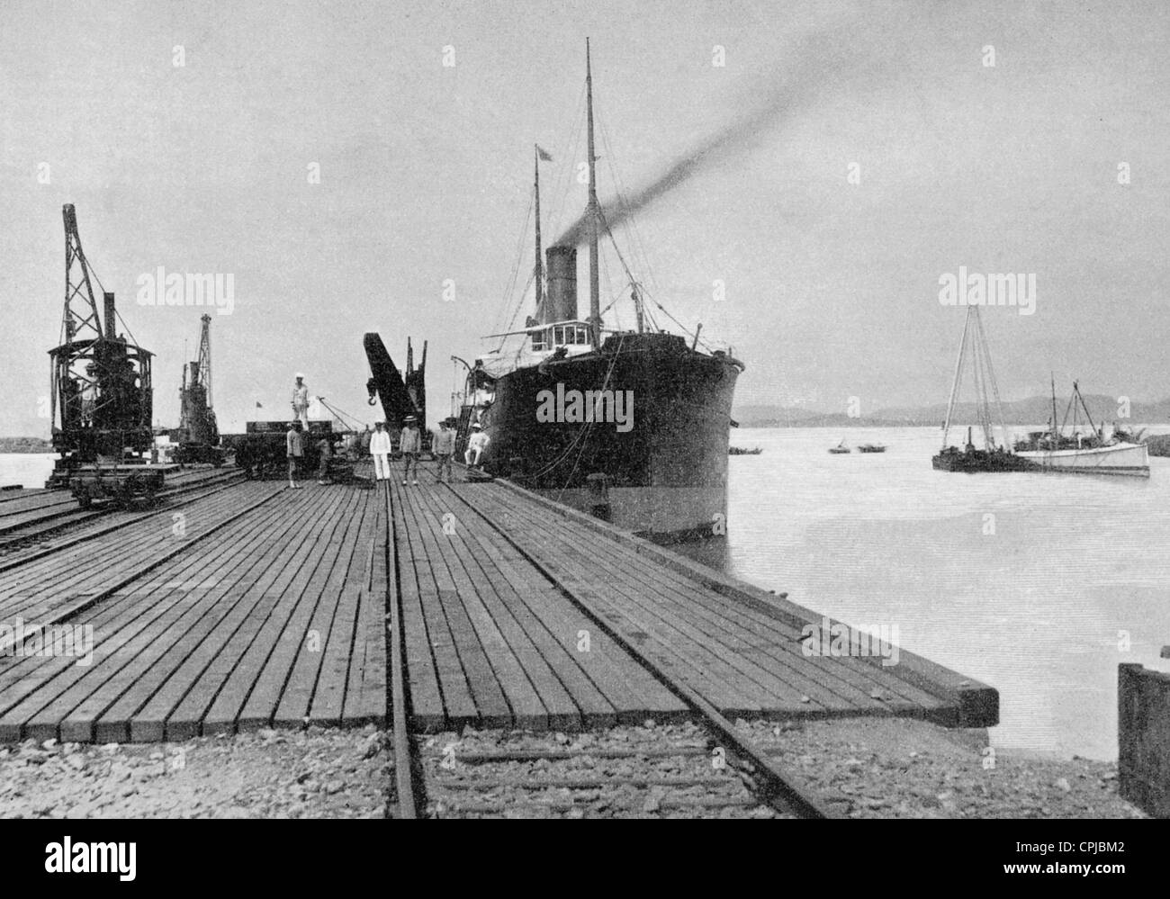 Banchina di carico di Quingdao, 1902 Foto Stock