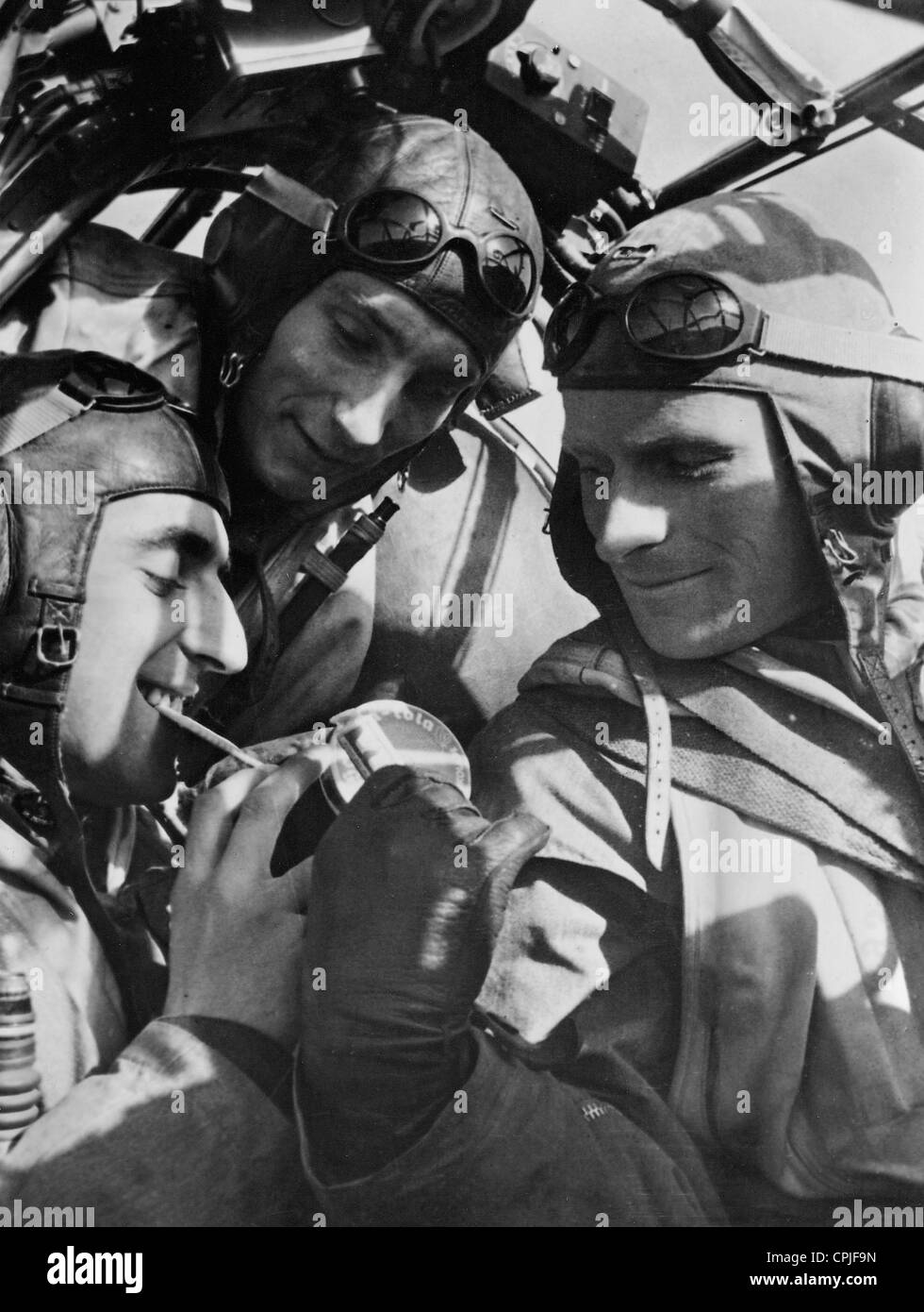 I piloti tedeschi mangiare, 1941 Foto Stock