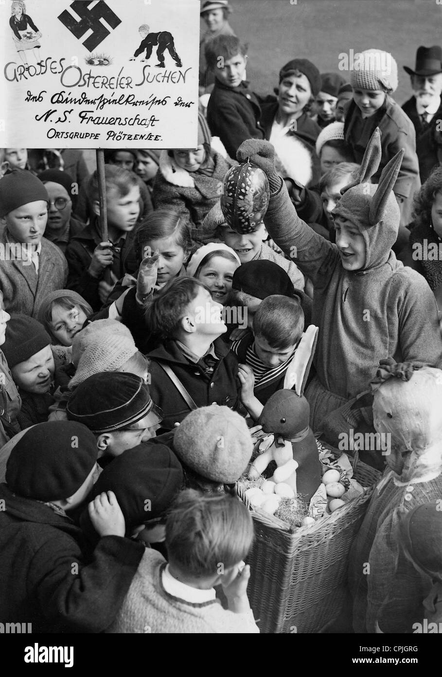 Playgroup del 'NS-Frauenschaft' [socialista nazionale della Lega delle Donne] a Berlino, 1935 Foto Stock