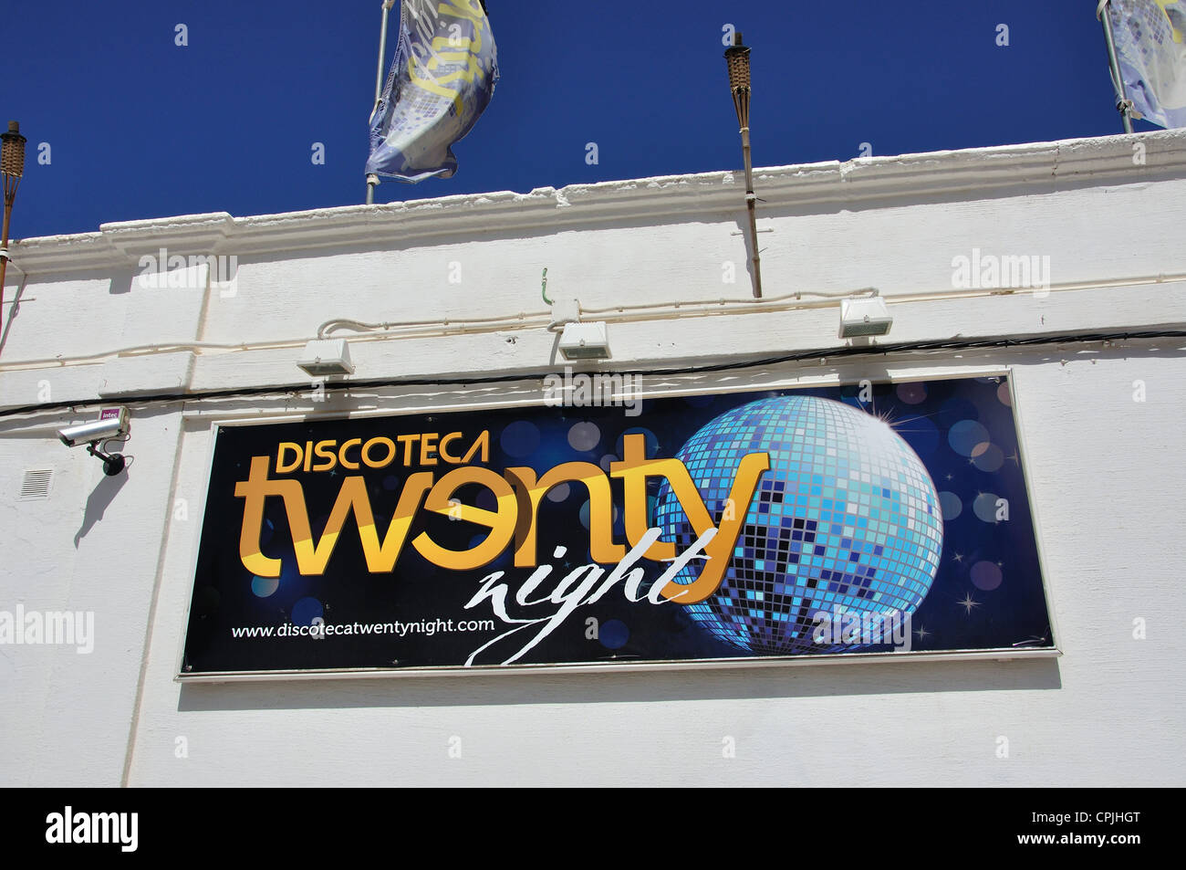 Discothèque venti segno di notte nel porto di Ciudadella, Ciutadella de Menorca Minorca, Isole Baleari, Spagna Foto Stock