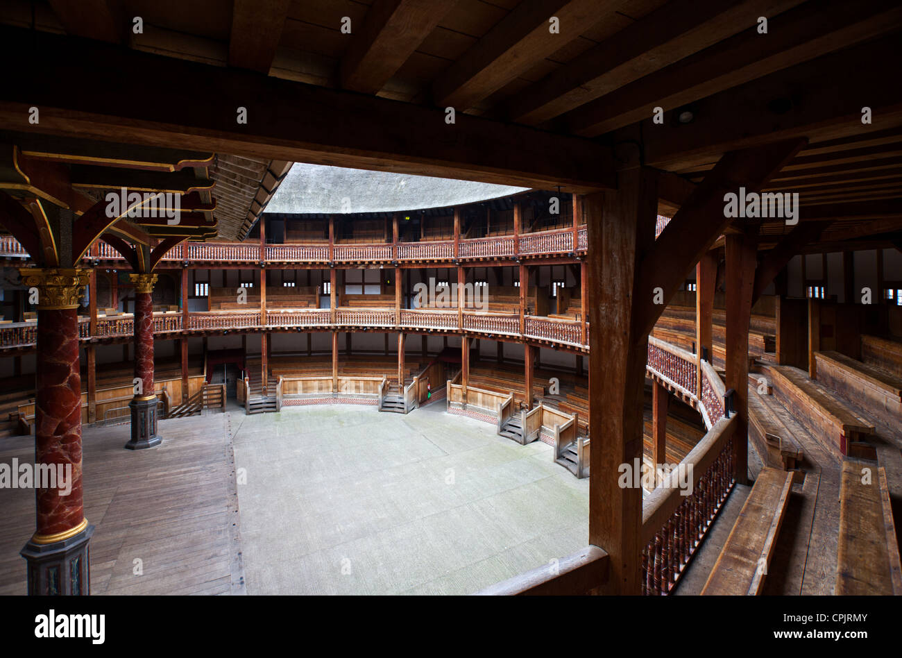 Londra, il Shakespeares luoghi, il Globe Theatre rinata con gli stessi materiali e tecniche di l'originale Foto Stock