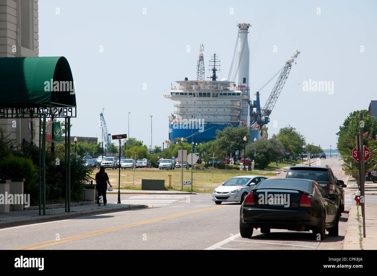 Downtown Pensacola Florida USA e globale la nave 1200 Foto Stock