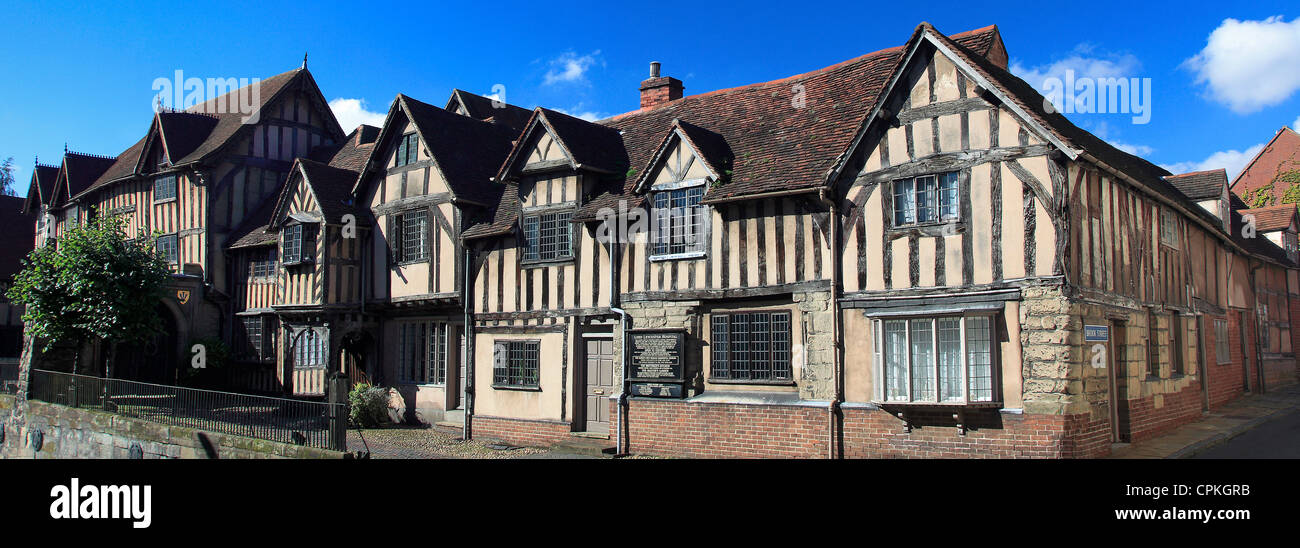La struttura di legno facciata del Lord Leycester ospedale nella città di Warwick Warwickshire, Inghilterra; Gran Bretagna; Regno Unito Foto Stock