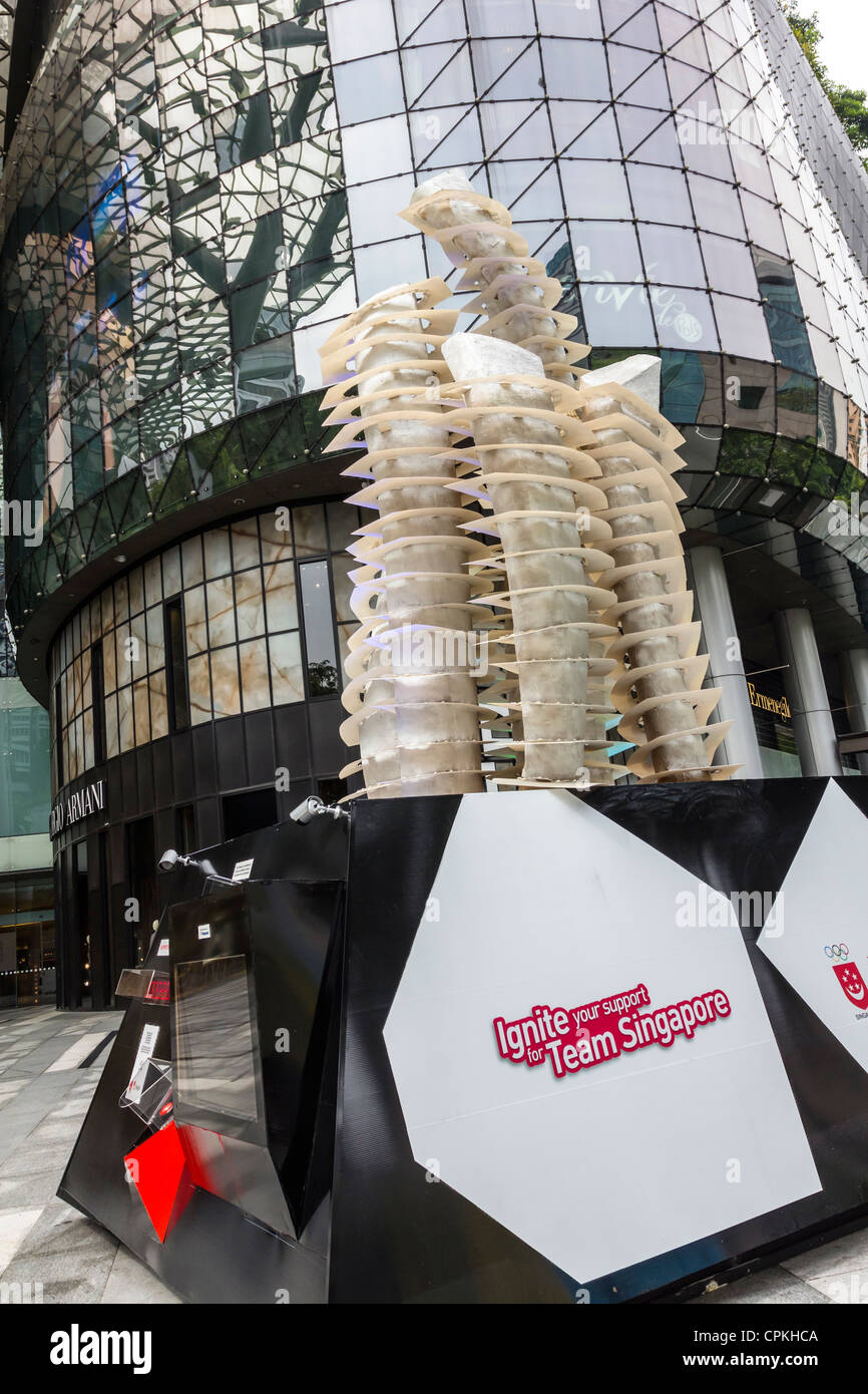 Il team olimpico supporto in Orchard Road Singapore Foto Stock