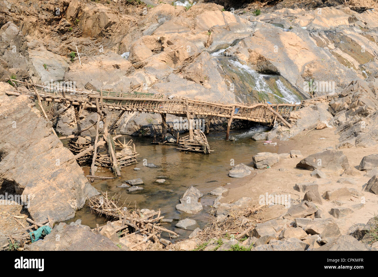 Trappole di pesca sul Khong Phapheng Cascate del Fiume Mekong Champask Provincia sud Laos Foto Stock