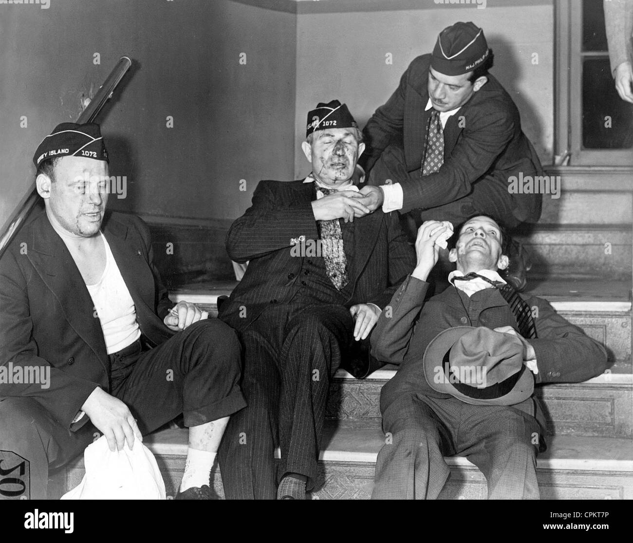 Vittime di una rissa con Nazis americani, 1938 Foto Stock