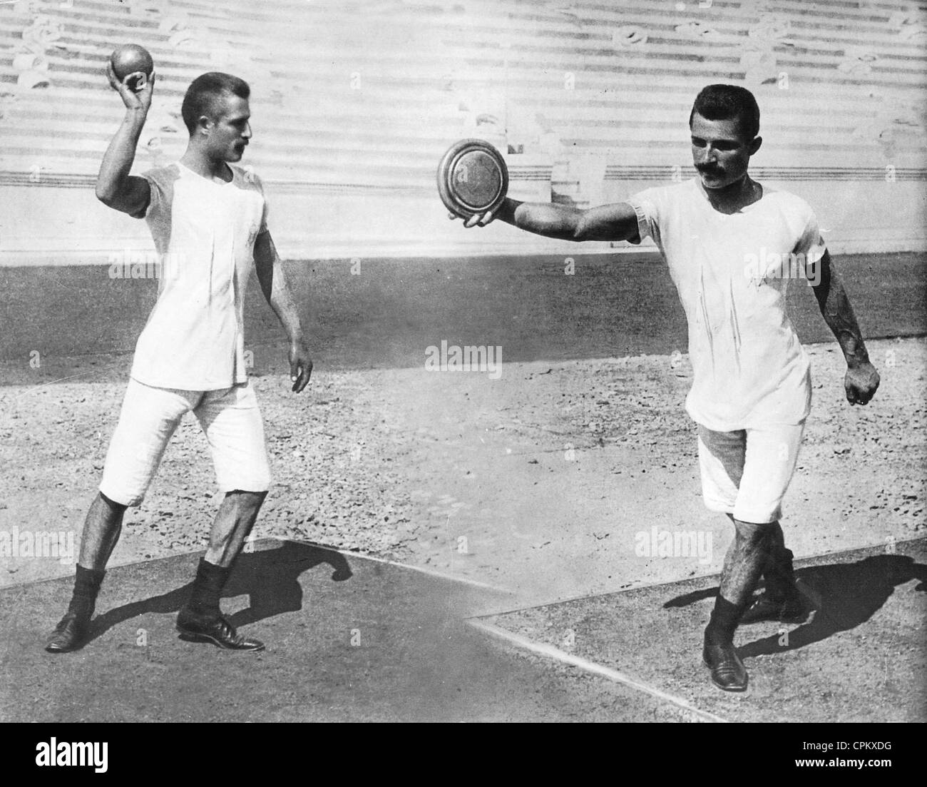 La Shot putter e discus thrower ai Giochi Olimpici di Atene, 1896 Foto Stock
