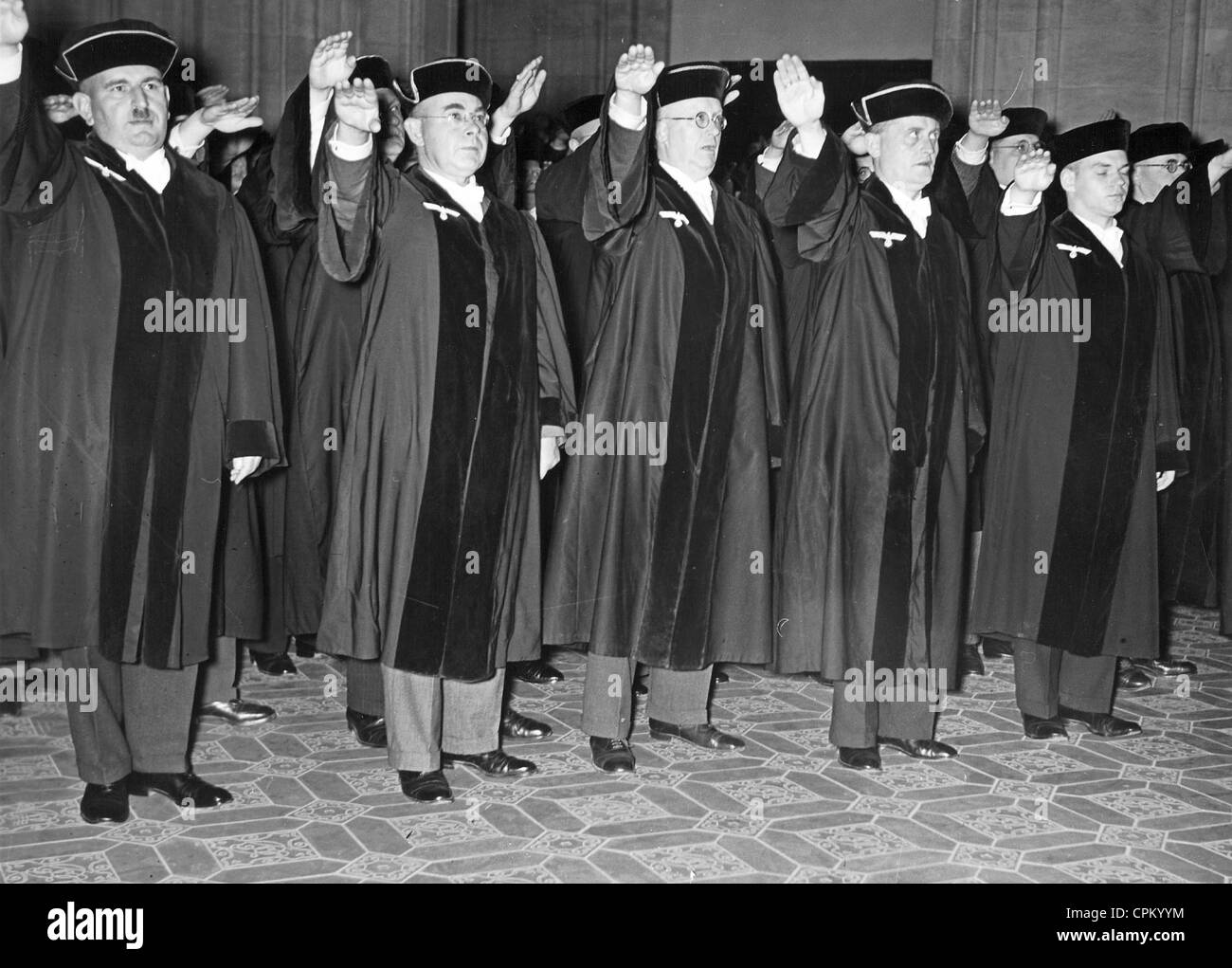 Gli avvocati con svastiche sulle loro vesti, 1936 Foto Stock