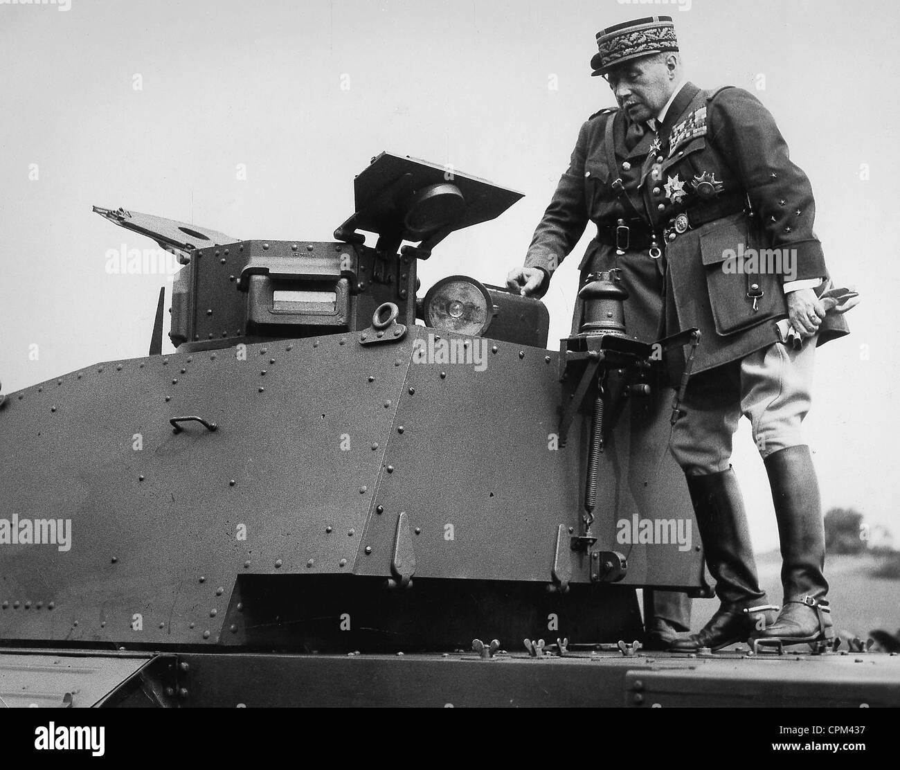 Generale Maurice Gamelin quando si visitano le truppe britanniche, 1939 Foto Stock