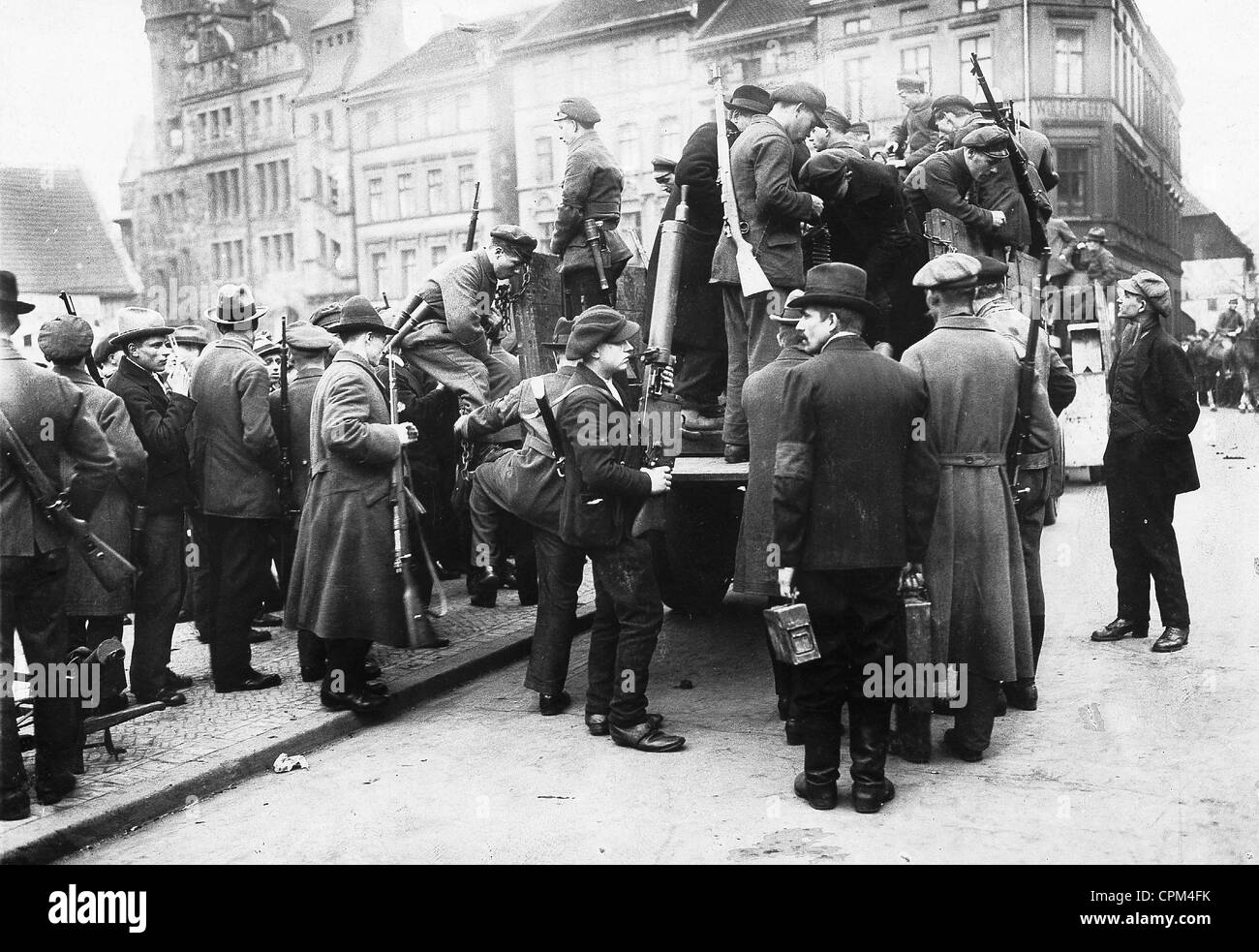 I membri dell'Armata Rossa durante la rivolta comunista nella regione della Ruhr, 1920 Foto Stock