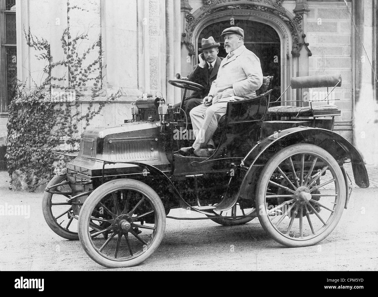 Edward VII in un'automobile, circa 1905 Foto Stock