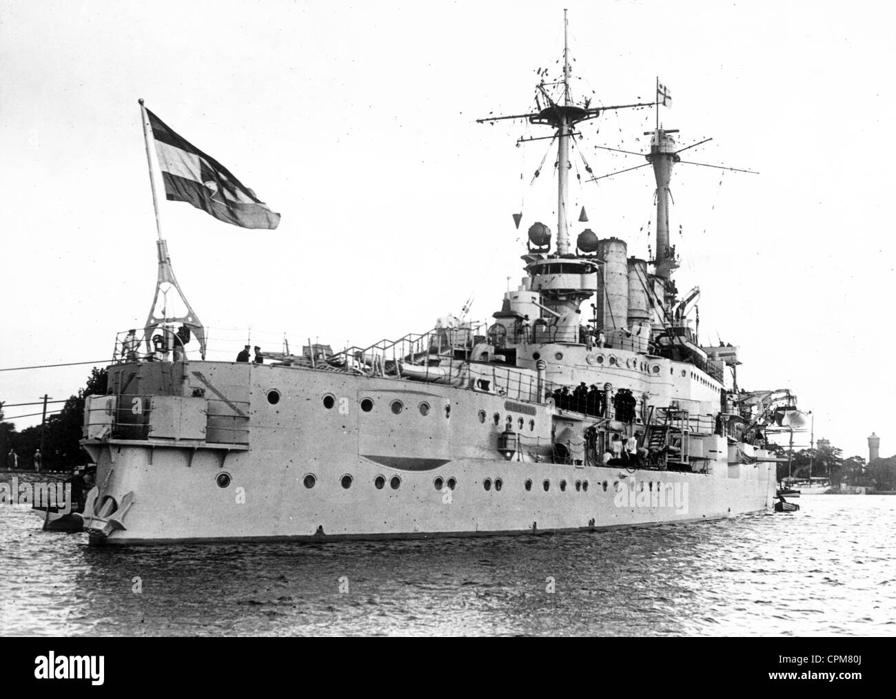 La nave da guerra seguenti: "Schleswig-Holstein", 1930 (foto b/n) Foto Stock