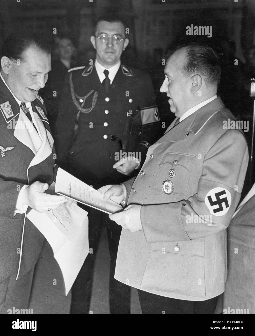 Hermann Goring con Walter Funk, 1938 Foto Stock