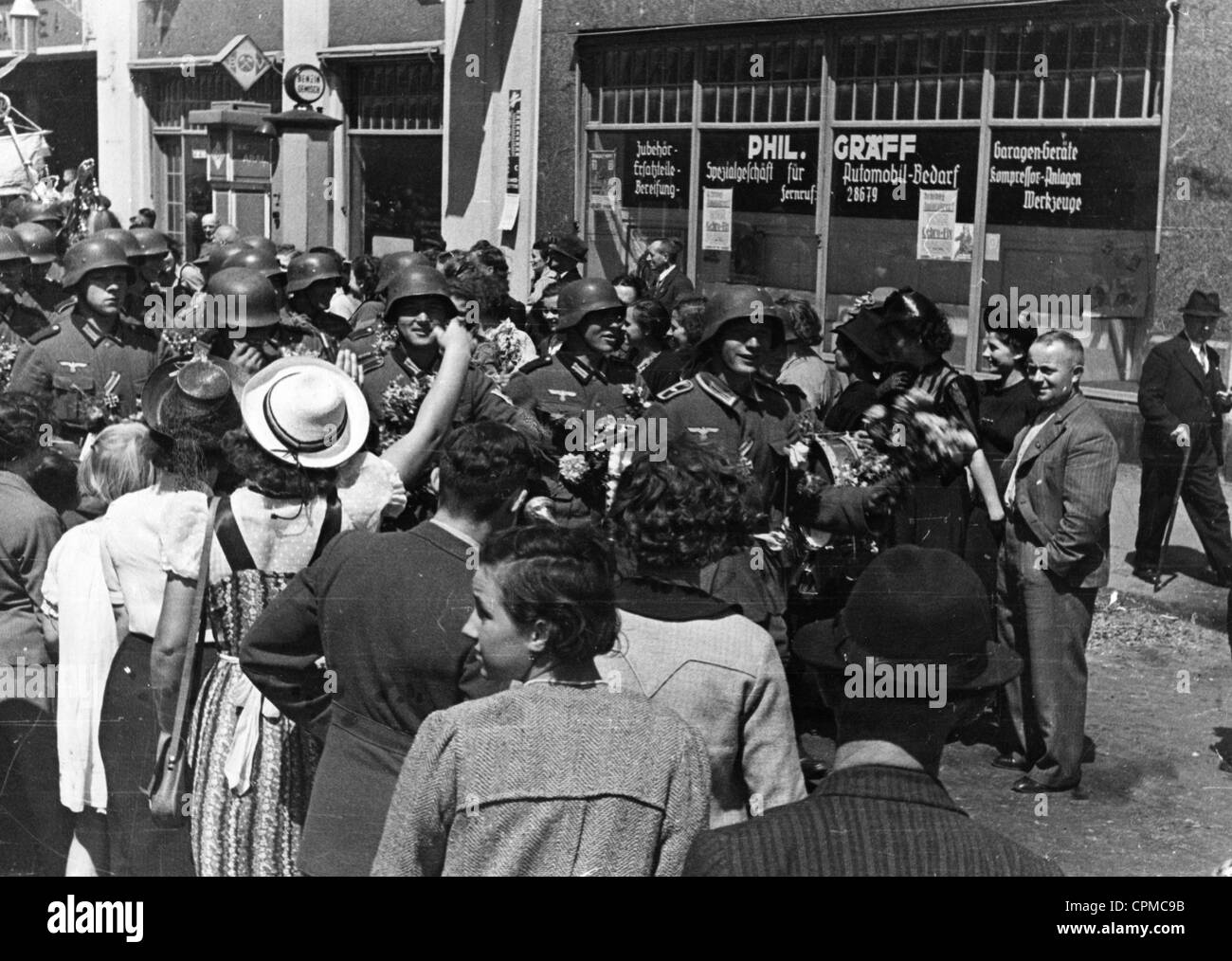 Ritorno dei soldati alla fine della campagna francese, 1940 Foto Stock