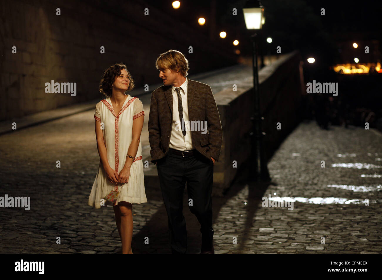 Mezzanotte a Parigi anno : 2011 USA Direttore : Woody Allen Marion Cotillard, Owen Wilson Foto Stock