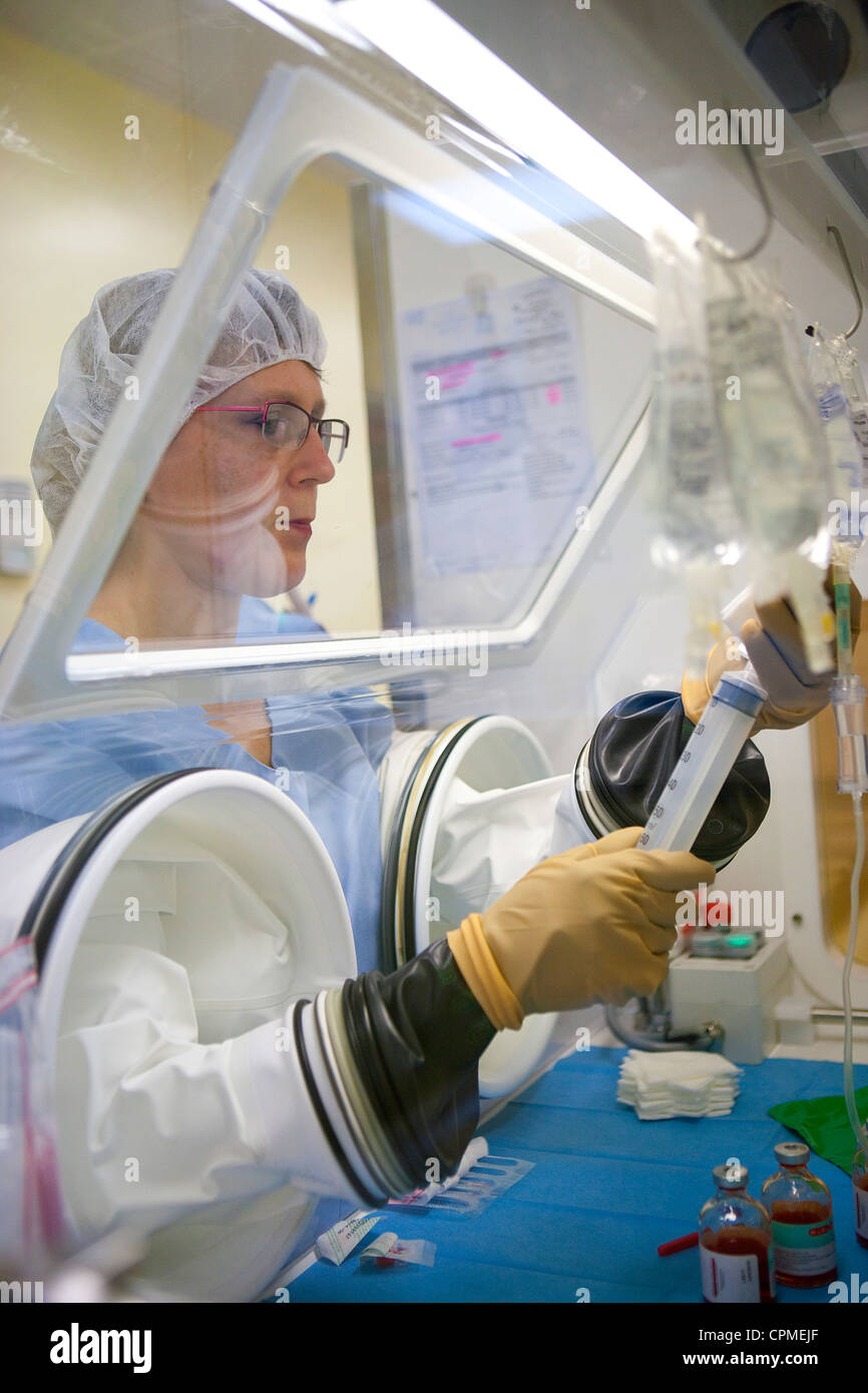 Preparazione per la chemioterapia Foto Stock