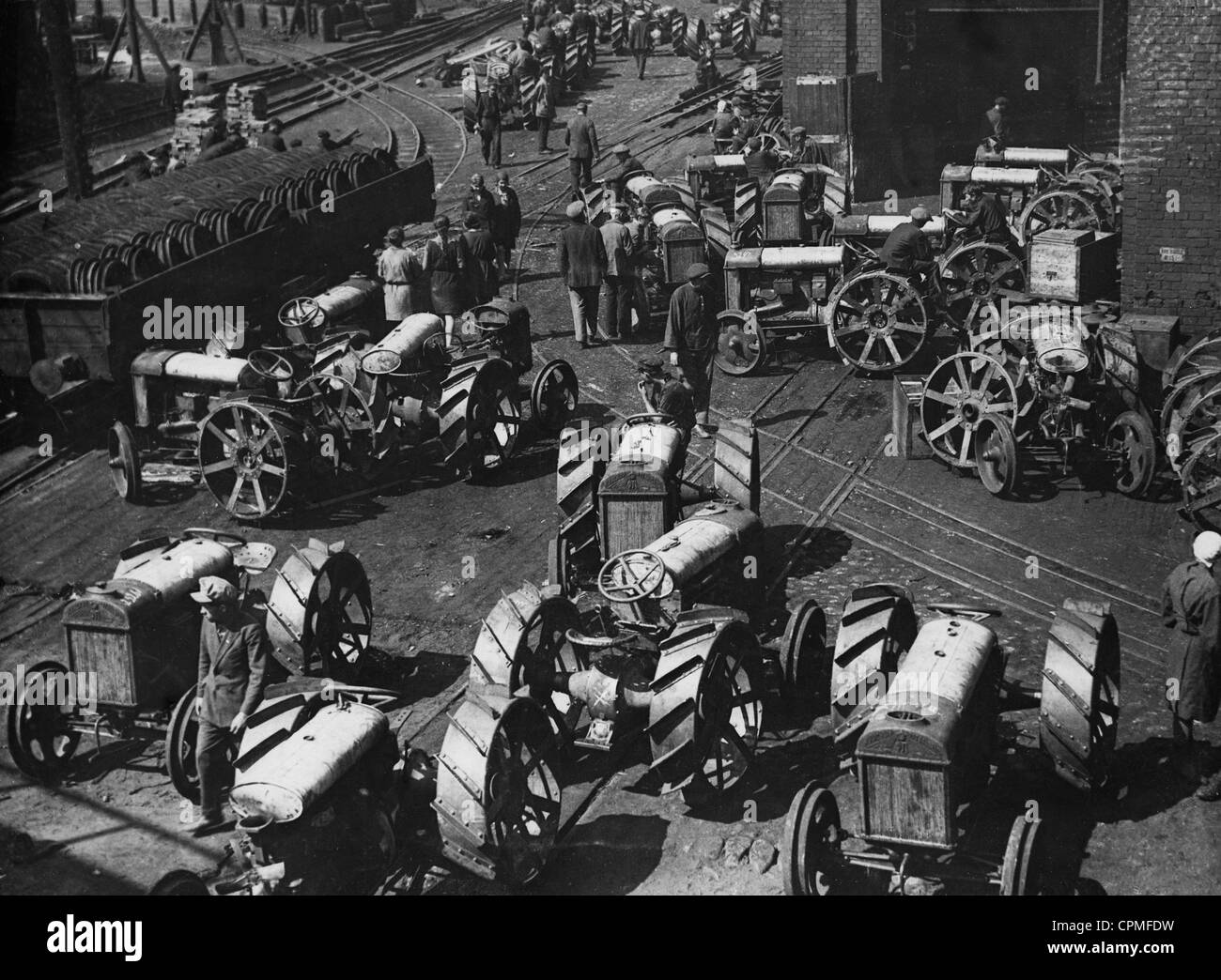 La produzione di trattori in Unione Sovietica, 1931 Foto Stock